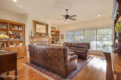 107 Barronne St-4