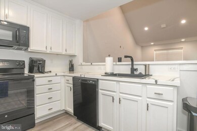 2302 Lydia Hollow Dr unit A1, Glen Mills, PA 19342 - photo 5