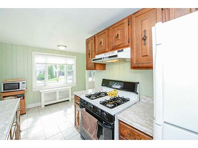 194 Crescent Ave, Cranston, RI 02910 - photo 4