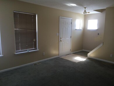 Living Room 2.jpg
