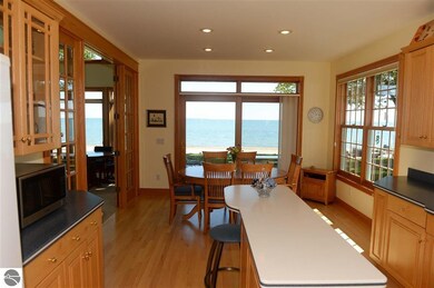 28 N Huron Rd, Au Gres, MI 48703 - photo 6