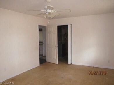 4971 Ridgeview Rd, High Point, NC 27263 - photo 4