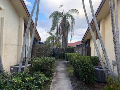 13680 Yarmouth Ct unit C, Wellington, FL 33414 - photo 7