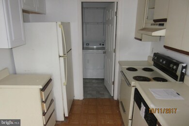 9615 Axehead Ct, Randallstown, MD 21133 - photo 6