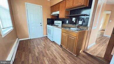 7716 Emerson Rd, Hyattsville, MD 20784 - photo 4