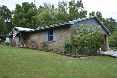 SIDE VIEW HOUSE