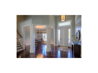 Dining Room & Entry