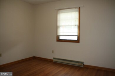 222 N Washington St unit 8, Berkeley Springs, WV 25411 - photo 7
