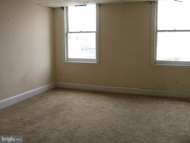 1611 Saint Paul St, Baltimore, MD 21202 - photo 4