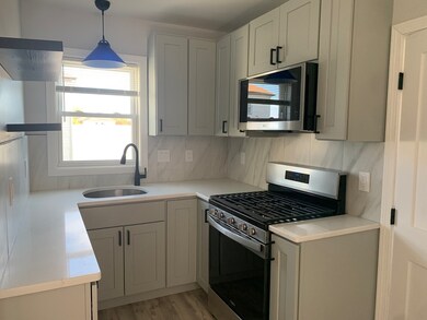 172 Nashua St unit 2, Fall River, MA 02721 - photo 4