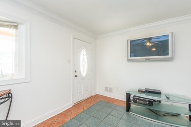 124 Martin Dr, Manassas Park, VA 20111 - photo 6