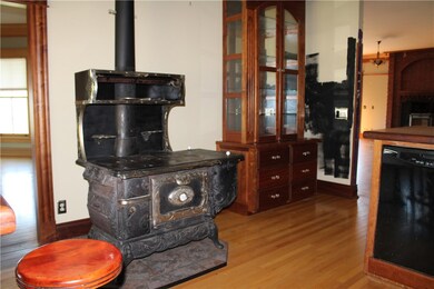 897 Rail Rd, Leslie, AR 72645 - photo 6