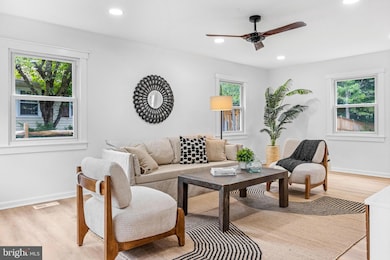 4202 Yarnell Ct, Bowie, MD 20715 - photo 4