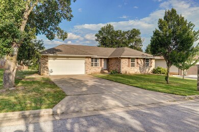 406 S Devonshire-1