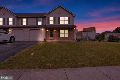 1003 Saint Vincent Ct, Reading, PA 19605 - photo 3