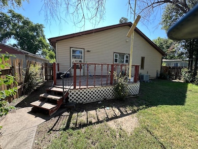 905 S Madison St, Hugoton, KS 67951 - photo 7