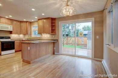 Dining Area/Kitchen