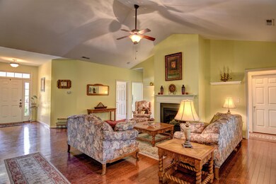 213 Loggerhead Blvd Hampstead-Living Roo