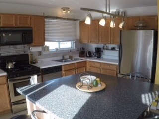 KITCHEN WITH CUSTOM ISLAND