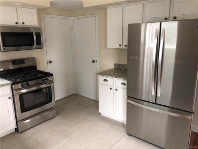 3052 W Livingston St unit 3056, Allentown, PA 18104 - photo 3