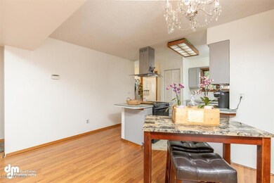 Dining Room & Kitchen