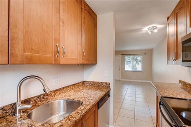 2643 NE 8th Ave unit 12, Wilton Manors, FL 33334 - photo 7