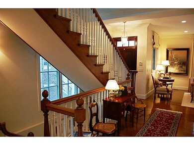 Entry/Foyer.