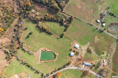 625 Sullivan Rd, Goreville, IL 62939 - photo 2