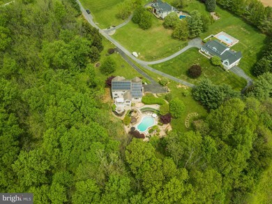 4460 Monument Dr, Sykesville, MD 21784 - photo 4