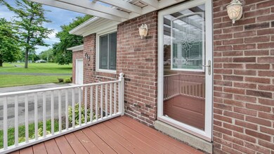 742 Beechwood Rd, Columbus, OH 43213 - photo 2