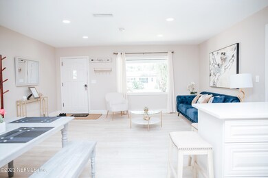 5766 Cedar Oaks Dr, Jacksonville, FL 32210 - photo 5