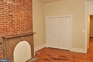 1805 Bolton St unit 2, Baltimore, MD 21217 - photo 3