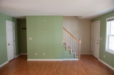 94 Beech Hill Ave unit 1, Manchester, NH 03103 - photo 2