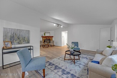 2684 Myrtle Loop-7