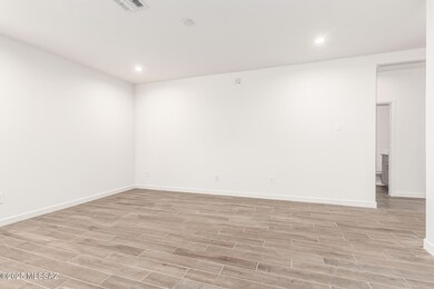 9714 E Gray Hawk Dr, Tucson, AZ 85730 - photo 4