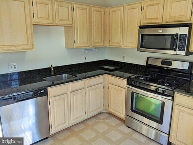 5026 Stone Shop Cir, Owings Mills, MD 21117 - photo 5