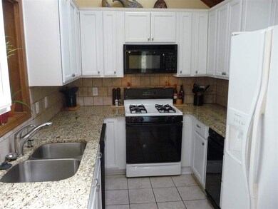 Granite Countertops, Soft Close Cabinets & Drawers