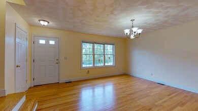 43 Curve St, Dedham, MA 02026 - photo 6