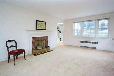 26 Wallis Rd, Chestnut Hill, MA 02467 - photo 3