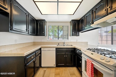 14-Kitchen