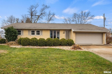 110 E Maywood St, Morton, IL 61550 - photo 2