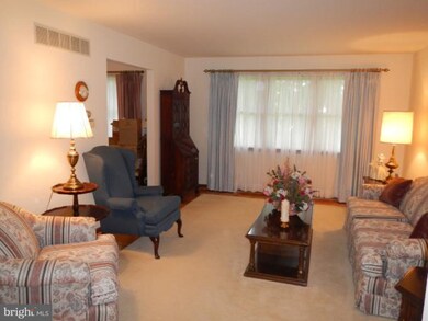 10221 Harvest Fields Dr, Woodstock, MD 21163 - photo 2