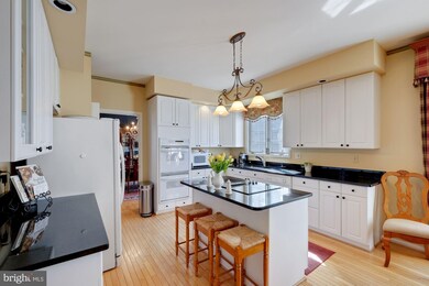 5213 Hillmont Ct, Ellicott City, MD 21043 - photo 5