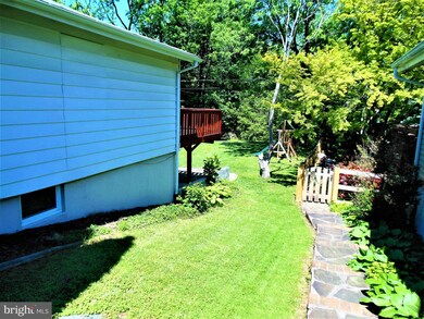 130 Greenmeadow Dr, Lutherville Timonium, MD 21093 - photo 4