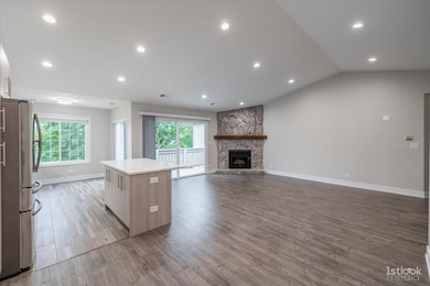 1735 Chesapeake Ln unit 6, Schaumburg, IL 60193 - photo 7