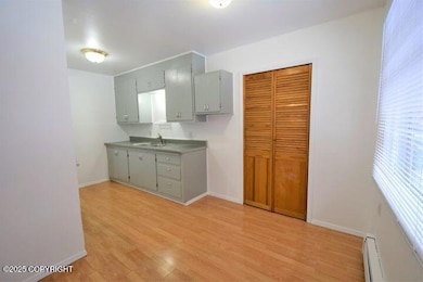308 Stewart St, Anchorage, AK 99508 - photo 7