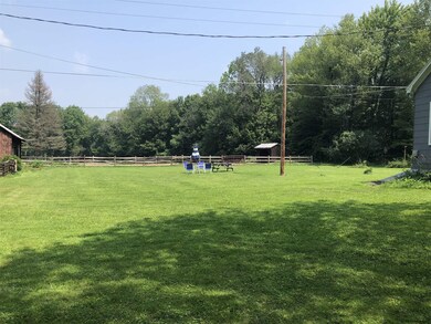 896 Charlton Rd, Schenectady, NY 12302 - photo 4