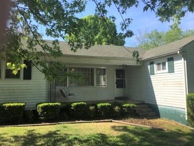 310 Rolling Rd, Shelbyville, TN 37160 - photo 2