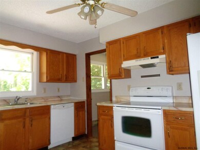 89 Wineberry Ln, Ballston Spa, NY 12020 - photo 7