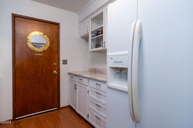 Entry to Kitchen